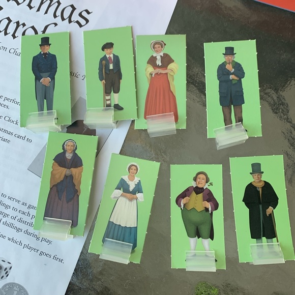 A Christmas Carol, the festive board game based on the Dickens classic novel - Picture 5 of 6